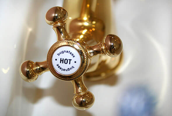 hot water faucet | AB Prüfservice
